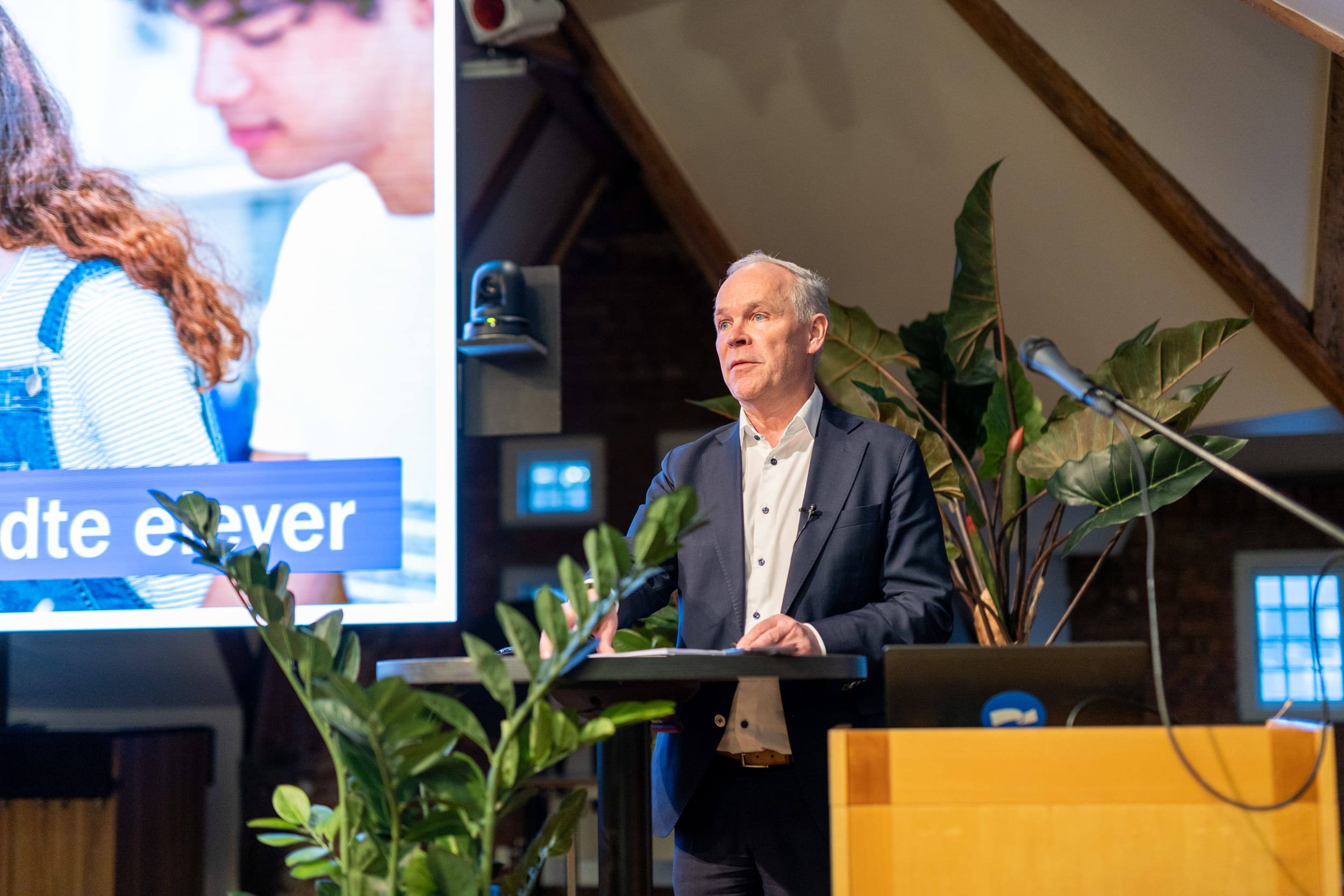 Jan Tore Sanner presenterer ungdomsskolereformen